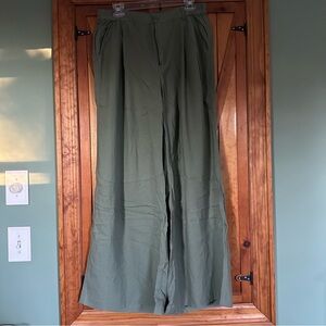 Aerie Relaxed Fit Green Pants